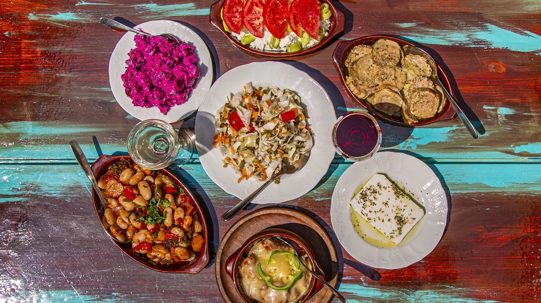 Στην Καλλιθέα για τους 'συνήθεις υπόπτους' των μεζέδων