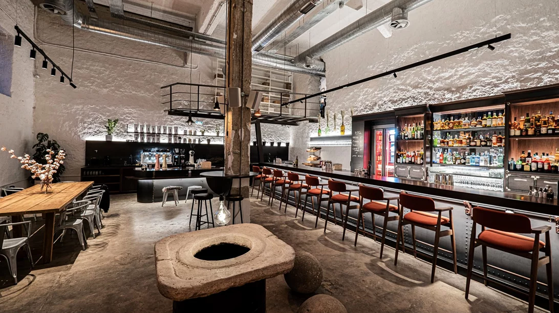 Τι παίζει στο "Line", έξι μήνες μετά