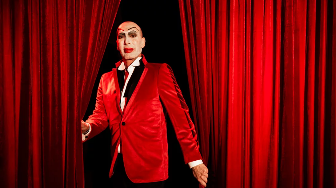 Τελευταίες παραστάσεις για το "Μεφίστο" στο Ίδρυμα Μιχάλης Κακογιάννης