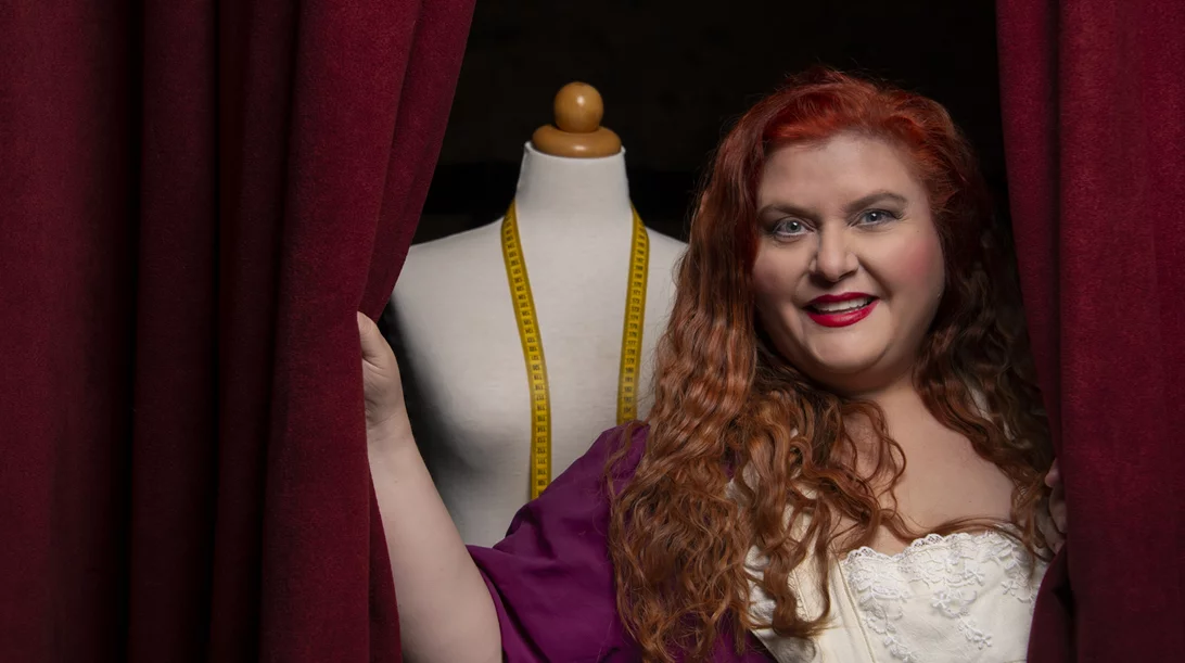 Η γεννημένη θεατρίνα "Μπουμπού" επιστρέφει στο Εν Αθήναις