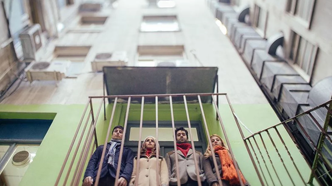 Κλείνει το θέατρο Skrow