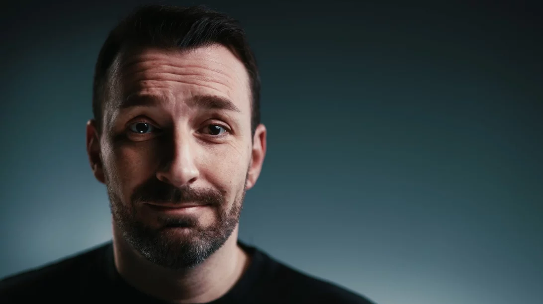 "Ο ελέφαντας στο δωμάτιο": Ο Γιώργος Χατζηπαύλου έρχεται με νέο stand up σόλο στο Μέγαρο