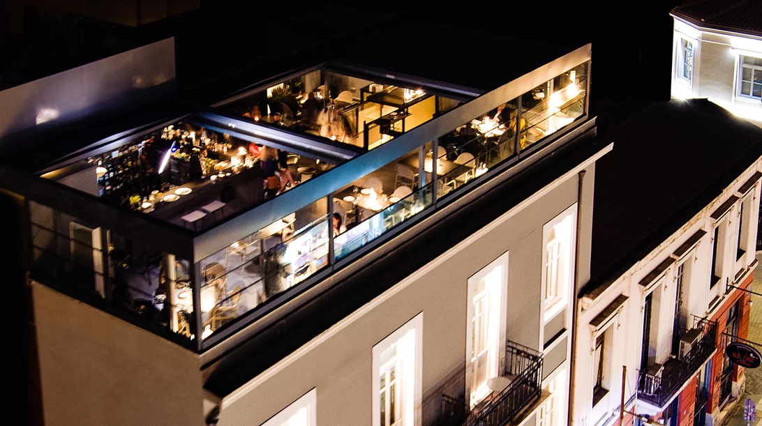 Αλλαγή εποχής στο Rooftop του "Mira Me Athens" με τον DJ Jason Wasabi