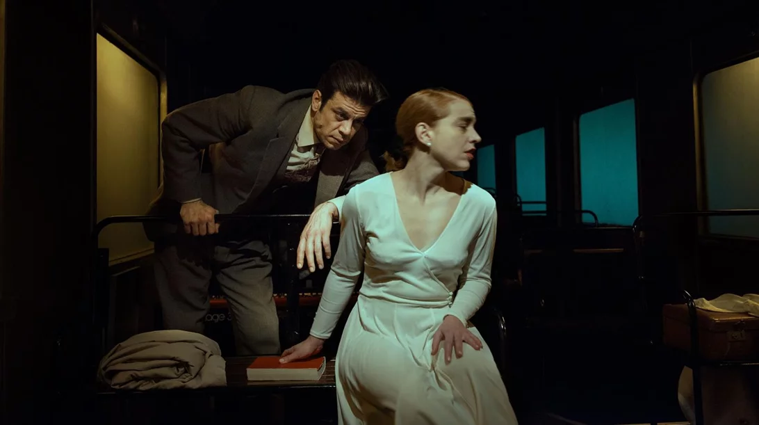 Τρένο στο Ρουφ: Συνεχίζεται το μιούζικαλ τσέπης "Λαχτάρα για κεράσια" που έδωσε την αφορμή για τη δημιουργία της θεατρικής αμαξοστοιχίας