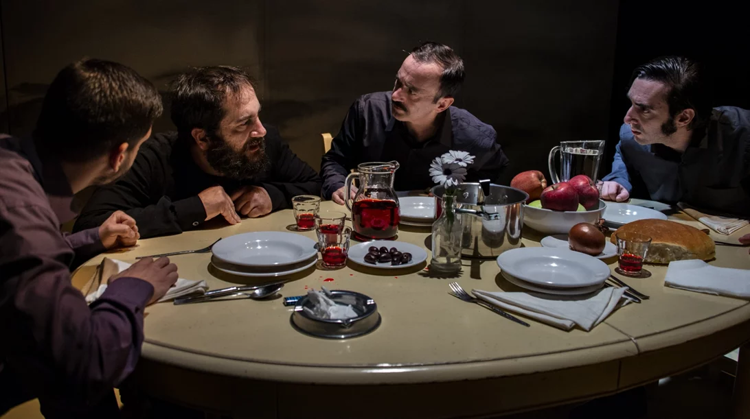 Έξι θεατρικές επαναλήψεις κάνουν πρεμιέρα