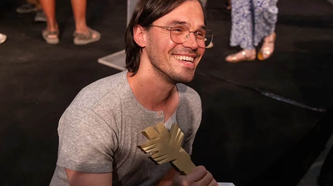 Ο μεγάλος νικητής του 48ου Φεστιβάλ Δράμας, Νεριτάν Ζιντζιρία, μιλάει στο "α"