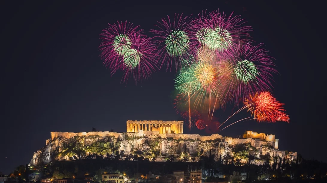 Ο απόλυτος οδηγός για τα Χριστούγεννα 2024 και την Πρωτοχρονιά στην Αθήνα