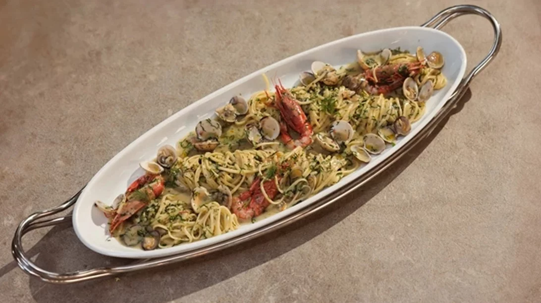 Τι γεύση μας αφήνει ένα από τα νοστιμότερα beach restaurants της Ελλάδας