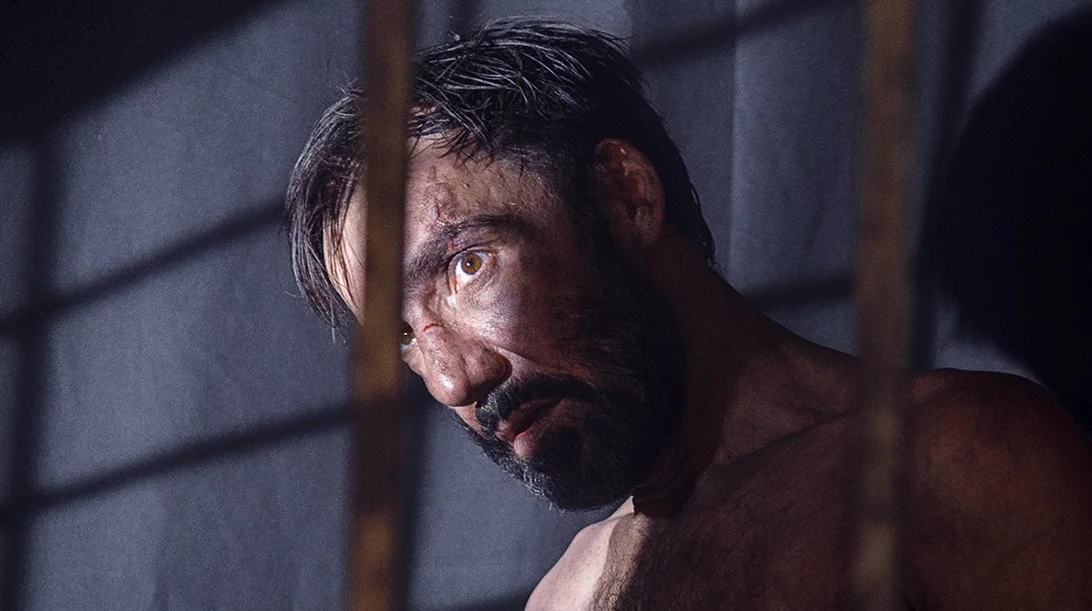 Ο μονόλογος "Σκότωσα τον νταή του απαρτχάιντ" μετακομίζει στο Αλκμήνη