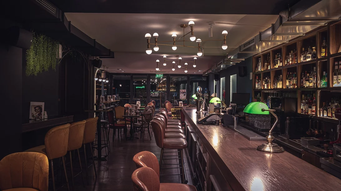 Parrot’s Beak: Το βορειότερο μπαρ της Ελλάδας είναι κι ένα από τα καλύτερα