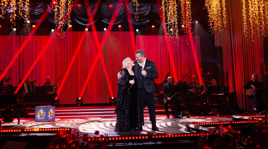 5+1 επιλογές για χριστουγεννιάτικο ρεβεγιόν στην TV