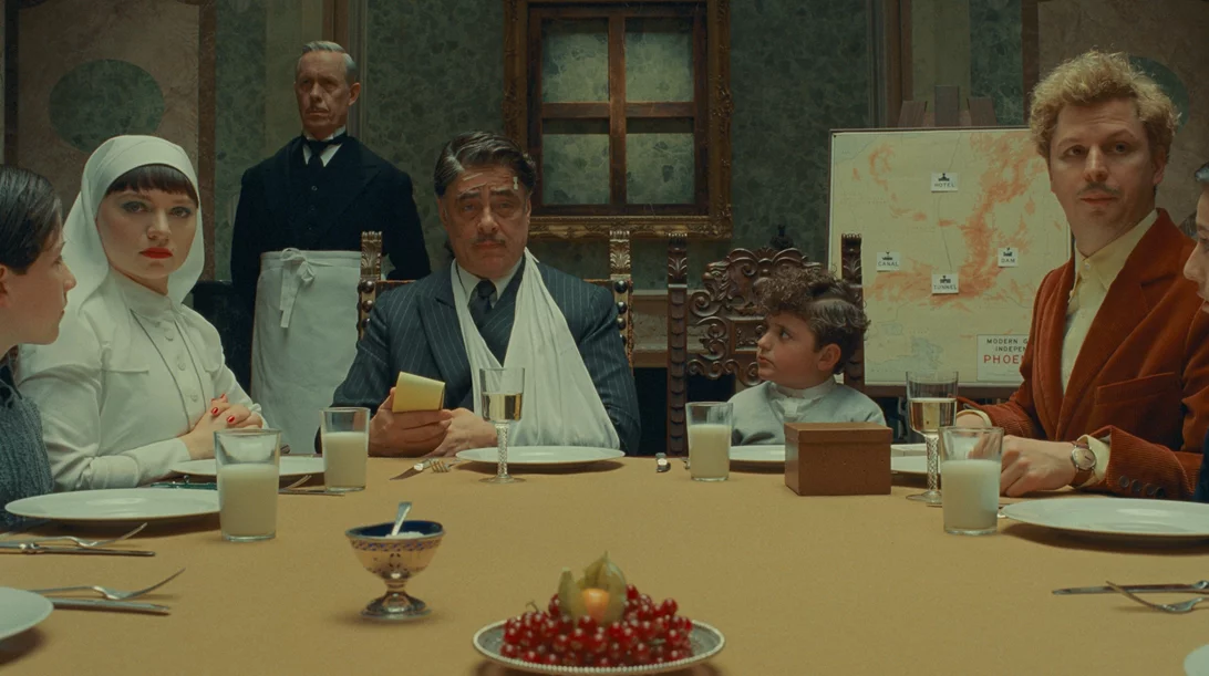 Μια αποκλειστική ματιά στα γυρίσματα του "Φοινικικού Σχεδίου" του Γουές Άντερσον