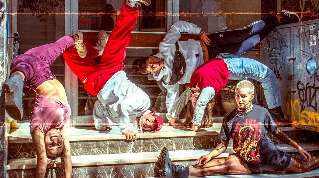 "Moving colors III": Το μοναδικό φεστιβάλ σύγχρονου χορού στην Ελλάδα επιστρέφει στο θέατρο Ροές