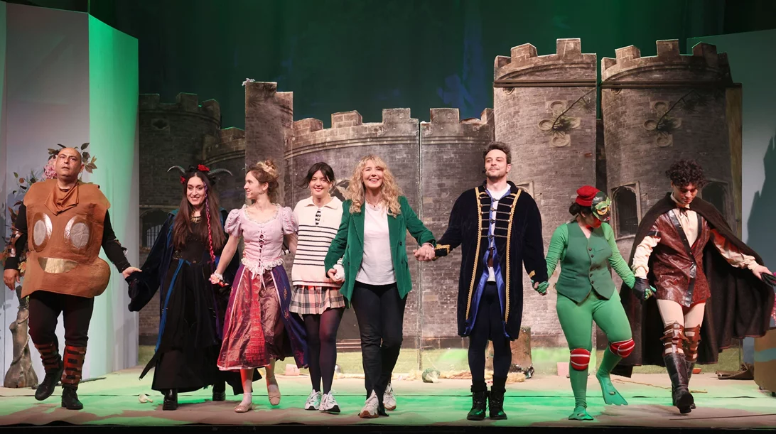 "Ραπουνζέλ: Τα μαλλιά της κουβάρια": Πρώτες φωτογραφίες από το θέατρο Πειραιώς 131