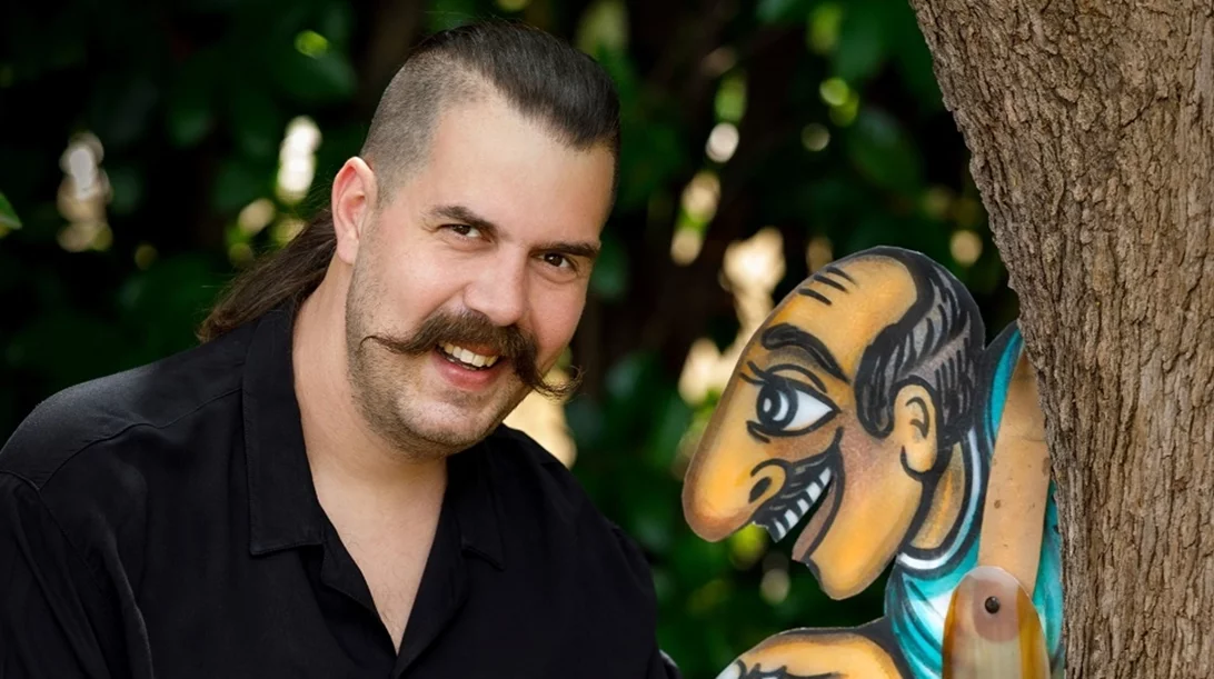 Αριστοφάνης για παιδιά με πρωταγωνιστή τον Καραγκιόζη του Ηλία Καρελλά