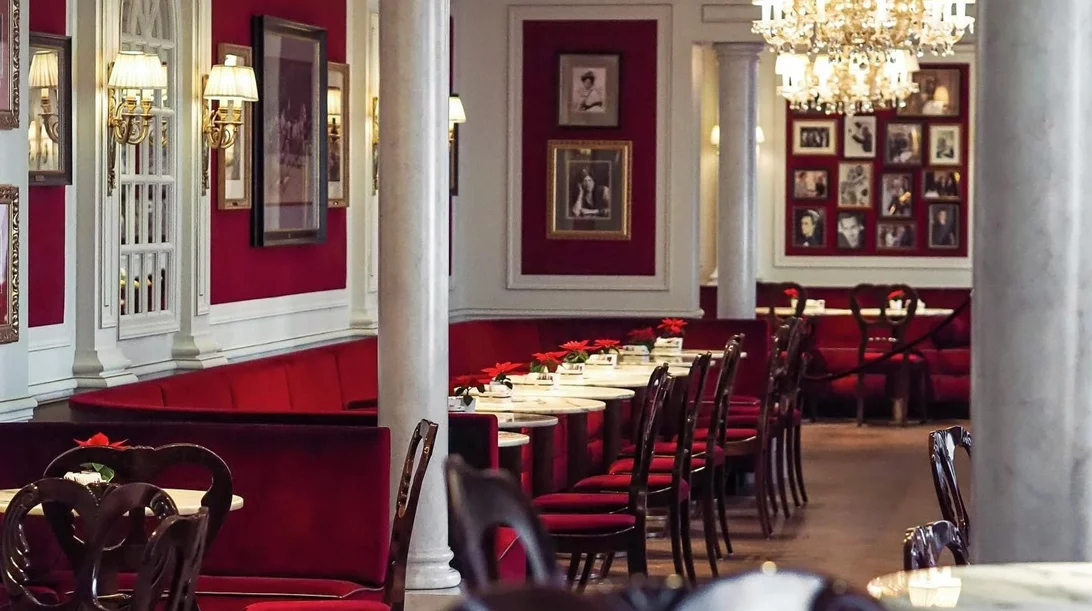 Στη Βιέννη, για ένα ξενοδοχείο-πύλη στον χρόνο