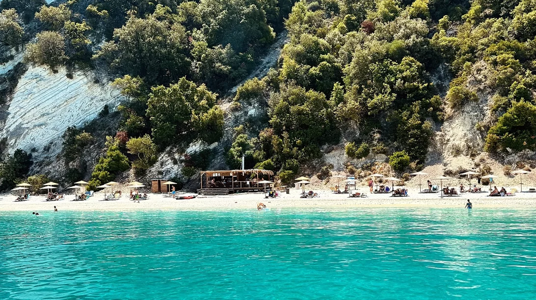 Λένε πως αυτές είναι οι καλύτερες παραλίες του Ιονίου