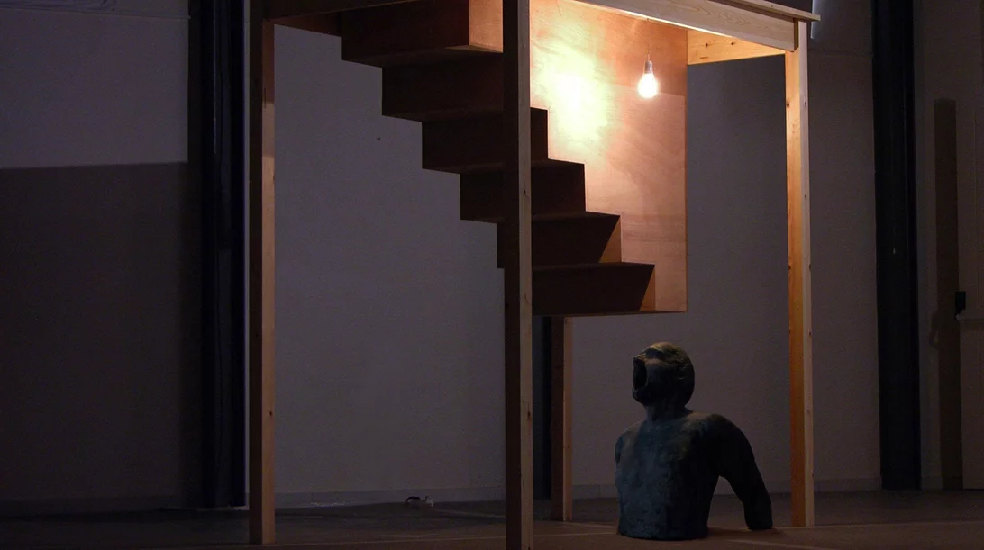 "Rise into Ruin": Ο Θοδωρής Χρυσικός εξερευνά την έννοια του αλληγορικού ερειπίου