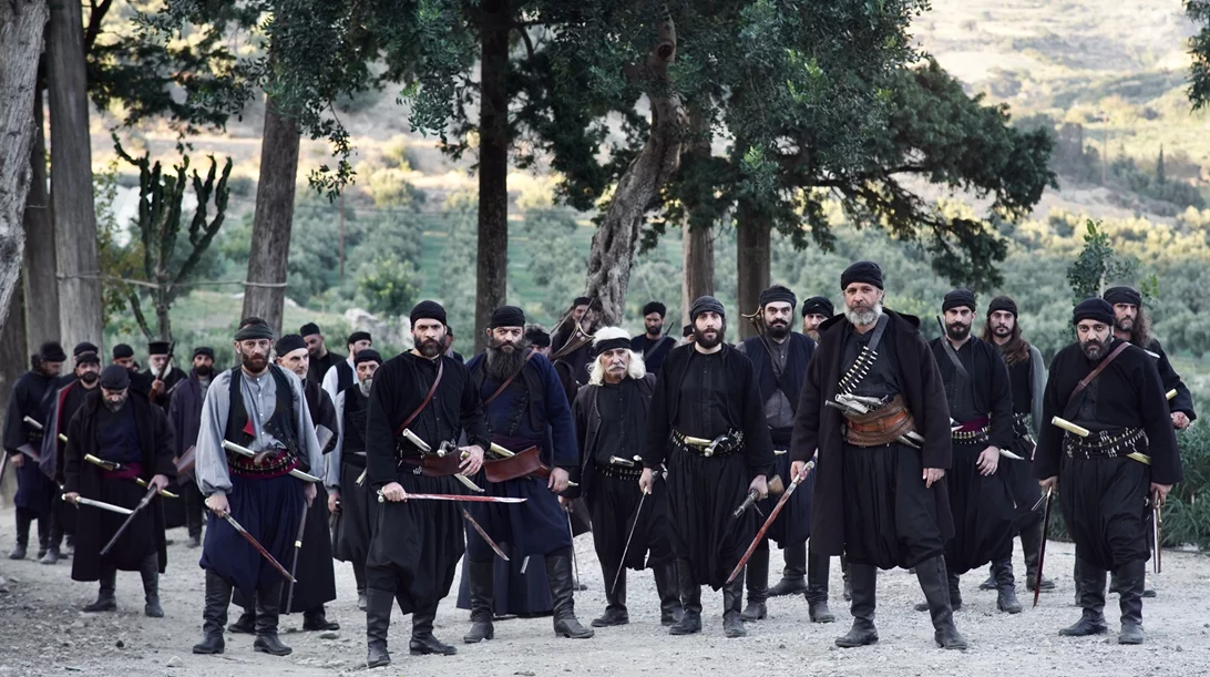 Κώστα Χαραλάμπους, πώς σκηνοθέτησες σαν πολεμικό έπος τον "Καπετάν Μιχάλη";