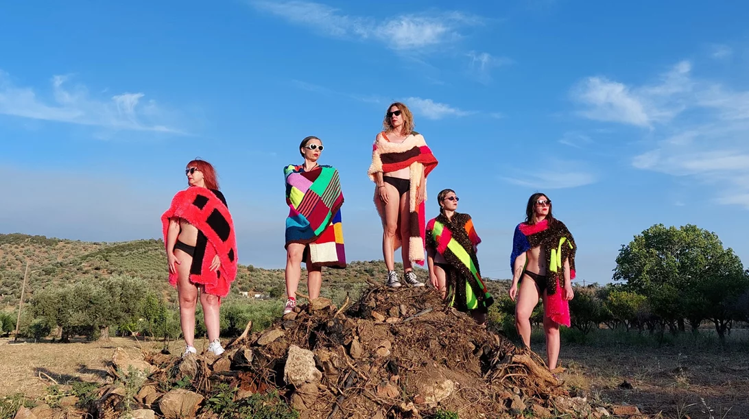 "Love Solidarity Death (L.S.D)": Οι ανατρεπτικοί The Callas γεμίζουν ψυχεδέλεια τη Στέγη