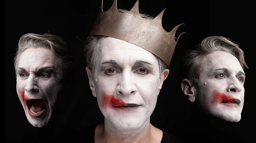 Αιμίλιος Χειλάκης: "Ο Άμλετ σήμερα θα είχε πεθάνει στα Τέμπη"