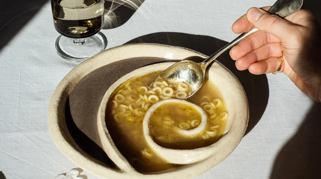 Το Cafe Society επιστρέφει στο "Mona Athens"