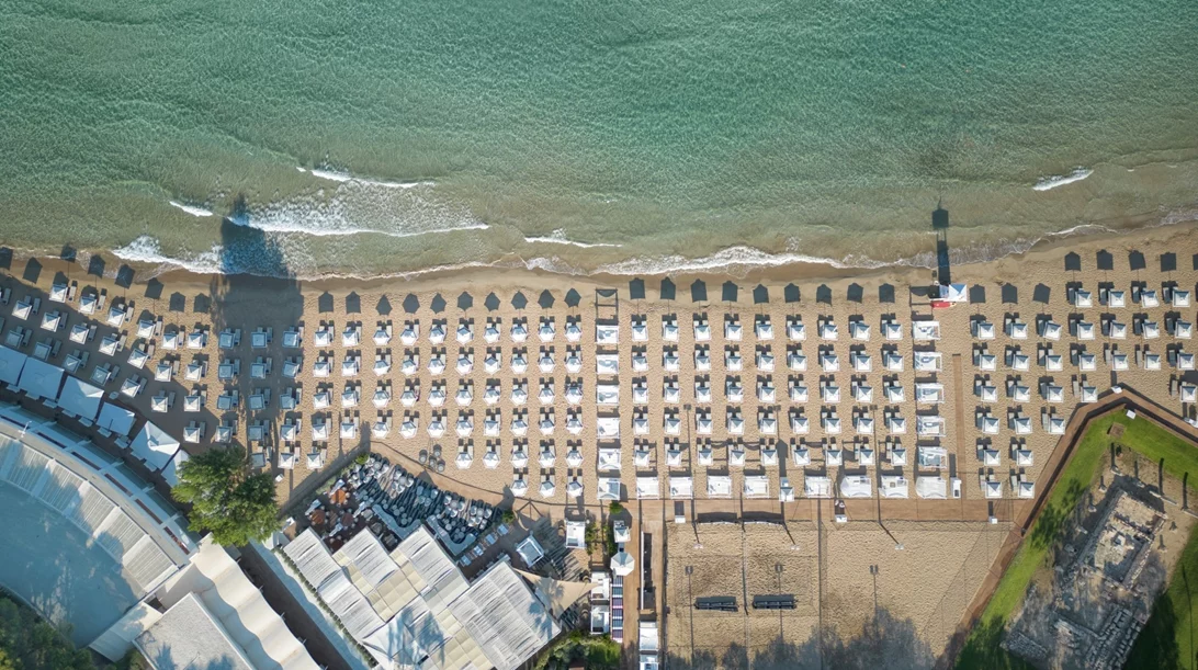 10 οργανωμένες παραλίες στην Αθήνα για ατέλειωτες βουτιές