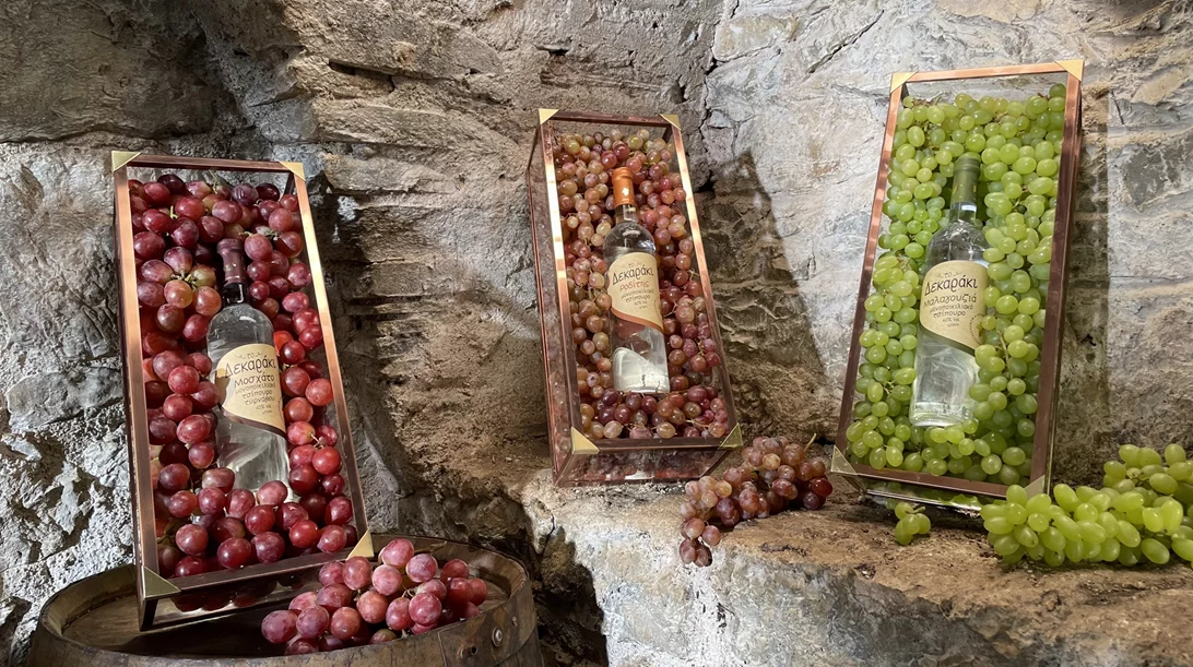 Στις γιορτές, η παράδοση χωρά στο ποτήρι