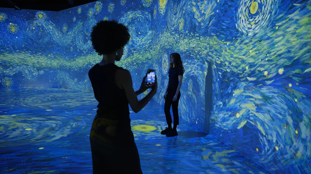 Το "Van Gogh: The Immersive Experience" είναι η εικαστική έκπληξη του φθινοπώρου