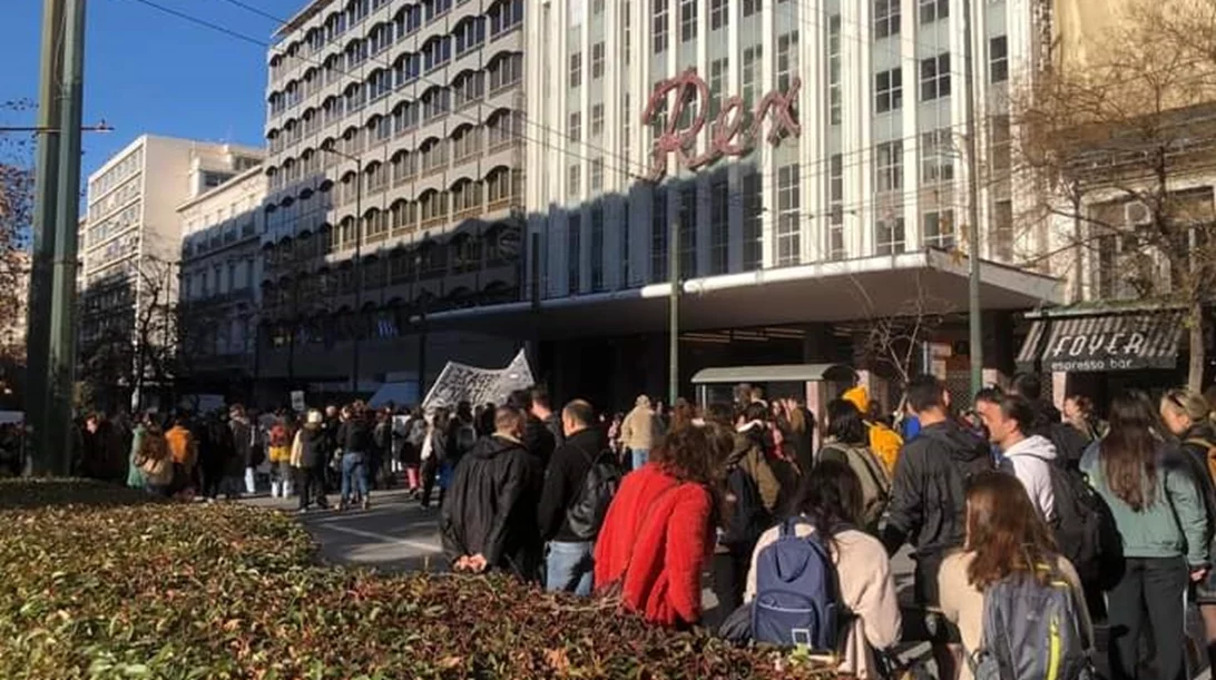 Επιμένουν στα αιτήματά τους οι καλλιτέχνες: Η επιστολή της ΠΟΘΑ προς τον Υφυπουργό Πολιτισμού Νικόλαο Γιατρομανωλάκη