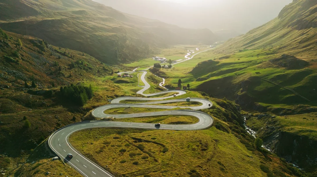 Κάπως έτσι θα ταξιδεύεις φέτος: Τα travel trends του 2025