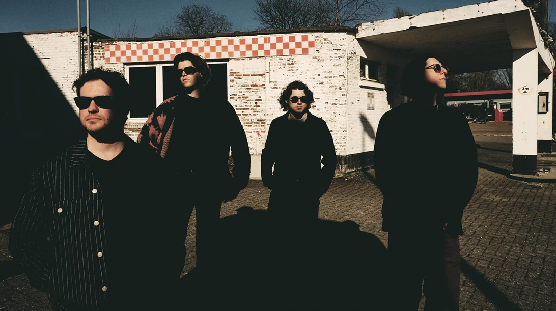 SONS: "Το rock ‘n’ roll δεν είναι μόνο μάτσο αρσενικά με δερμάτινα τζάκετ"