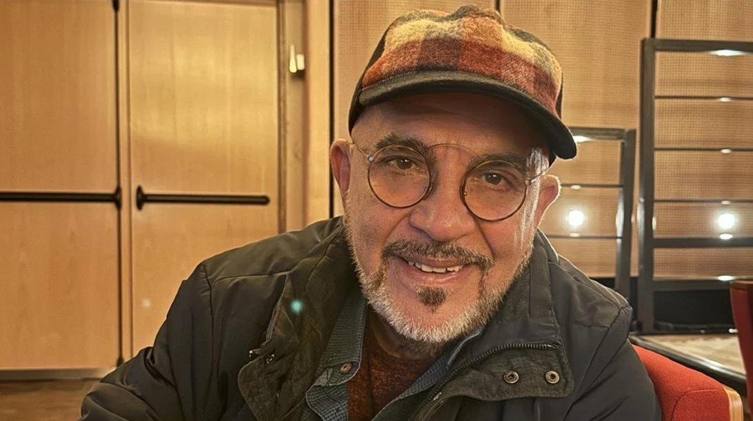 "Να Μου Γελλάς": Μια συζήτηση με τον Γιάννη Ζουγανέλη