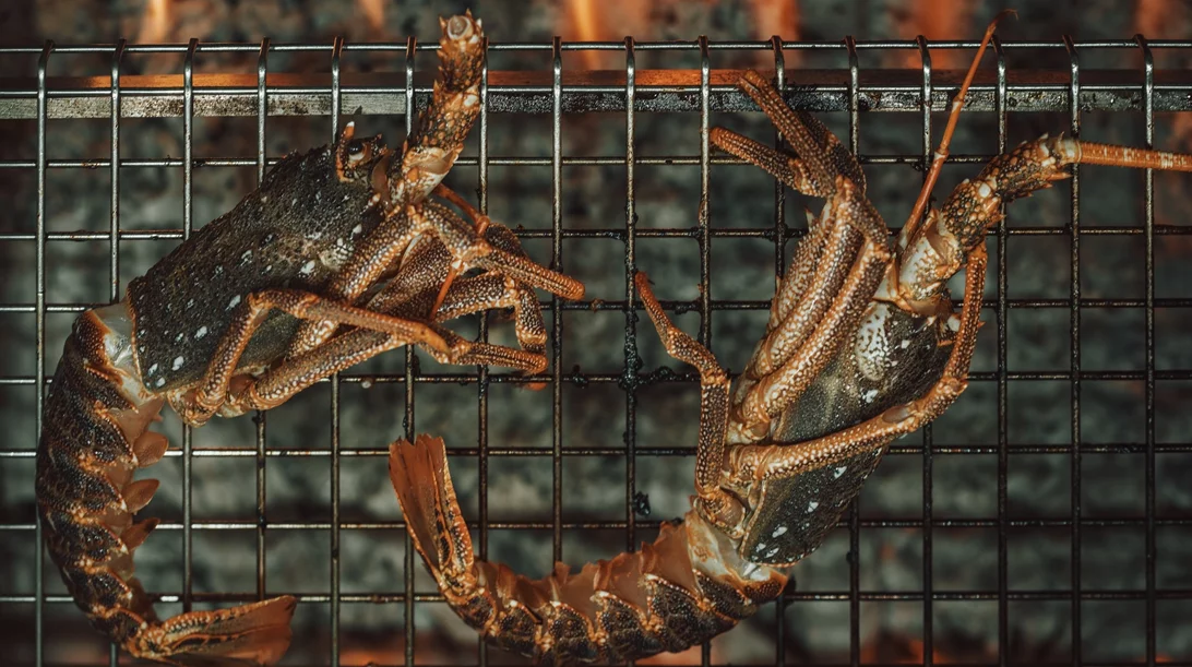 Τι γεύση μας αφήνει το πιο upscale beach bar της Πάρου