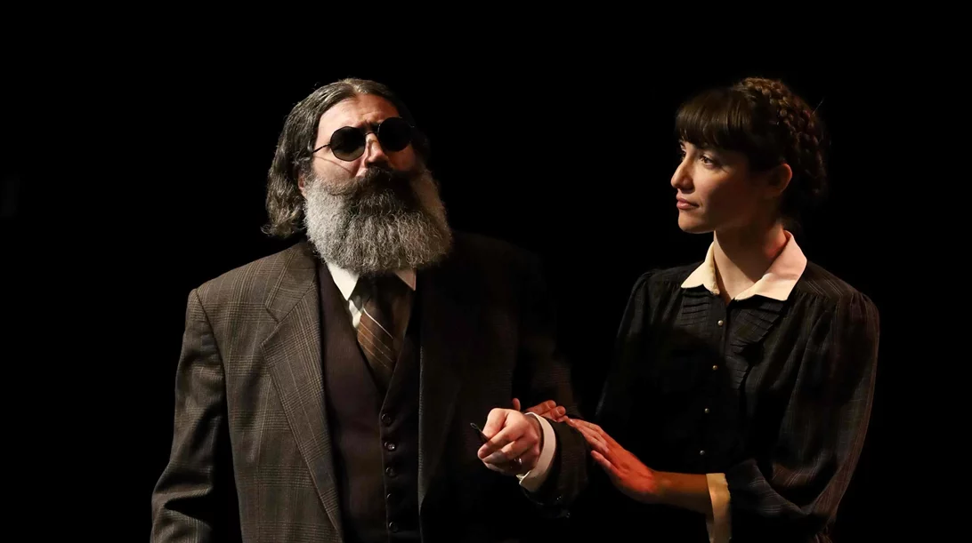 Ο "Διάφανος ύπνος" συνεχίζεται για λίγες παραστάσεις στο Άλφα - "Ληναίος-Φωτίου"