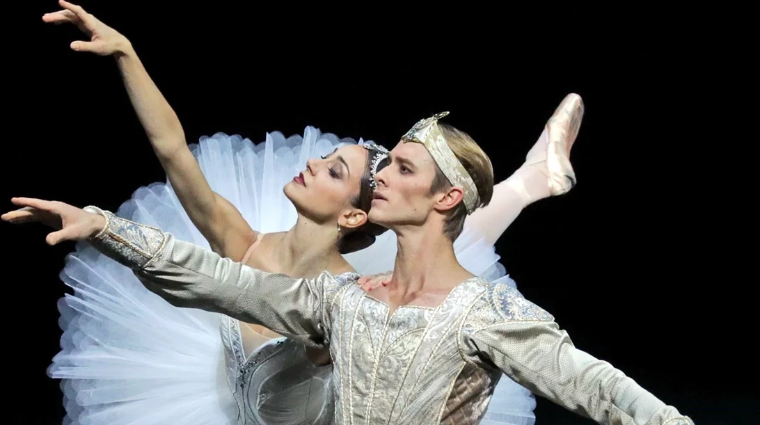 Σεπτέμβριος με pointe: Τα 5 μπαλετικά must