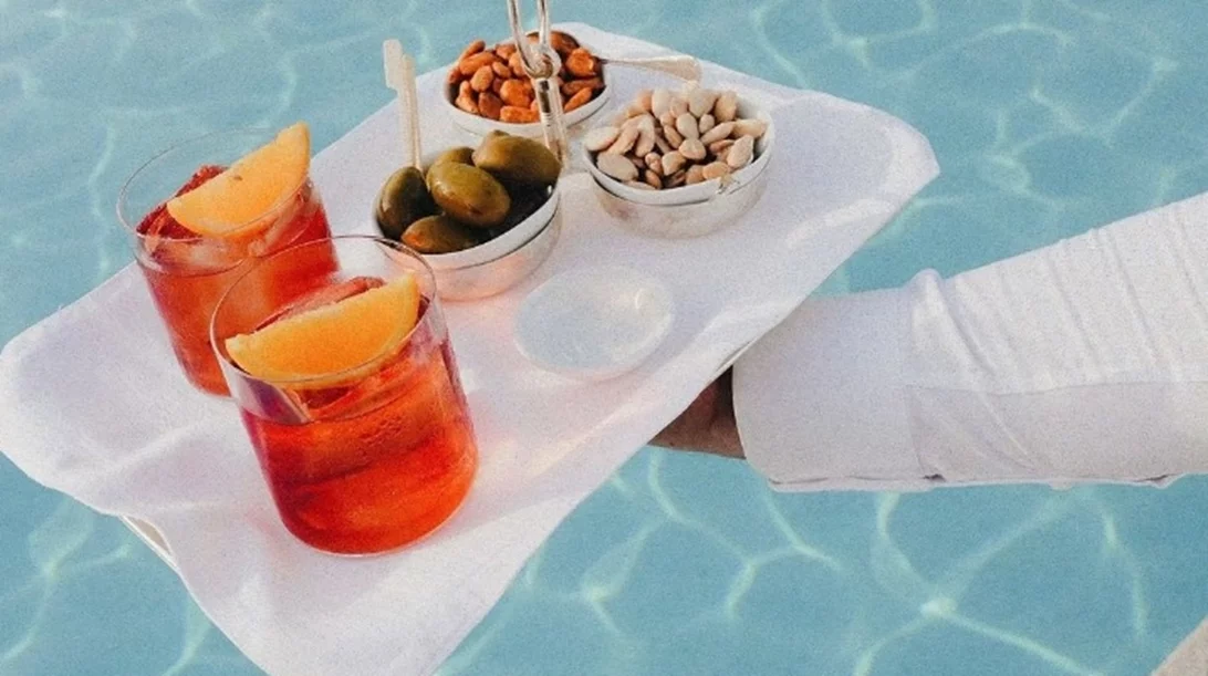 Η φάση είναι early drinks: Πίνουμε στις spritzερίες και τα aperitivo μπαρ