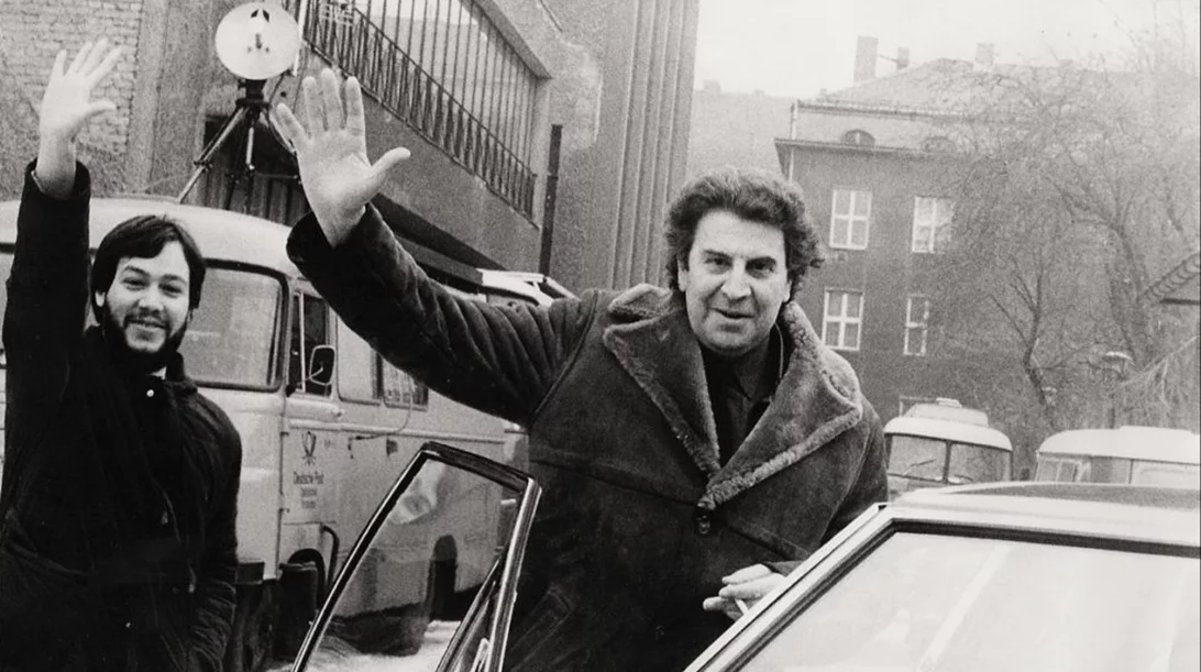 Ο Μίκης Θεοδωράκης στη μεγάλη οθόνη