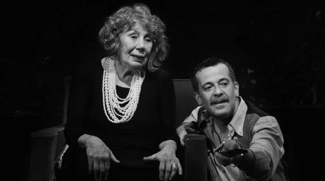 Η παράσταση "Family Secrets" συνεχίζει για λίγες ακόμα μέρες