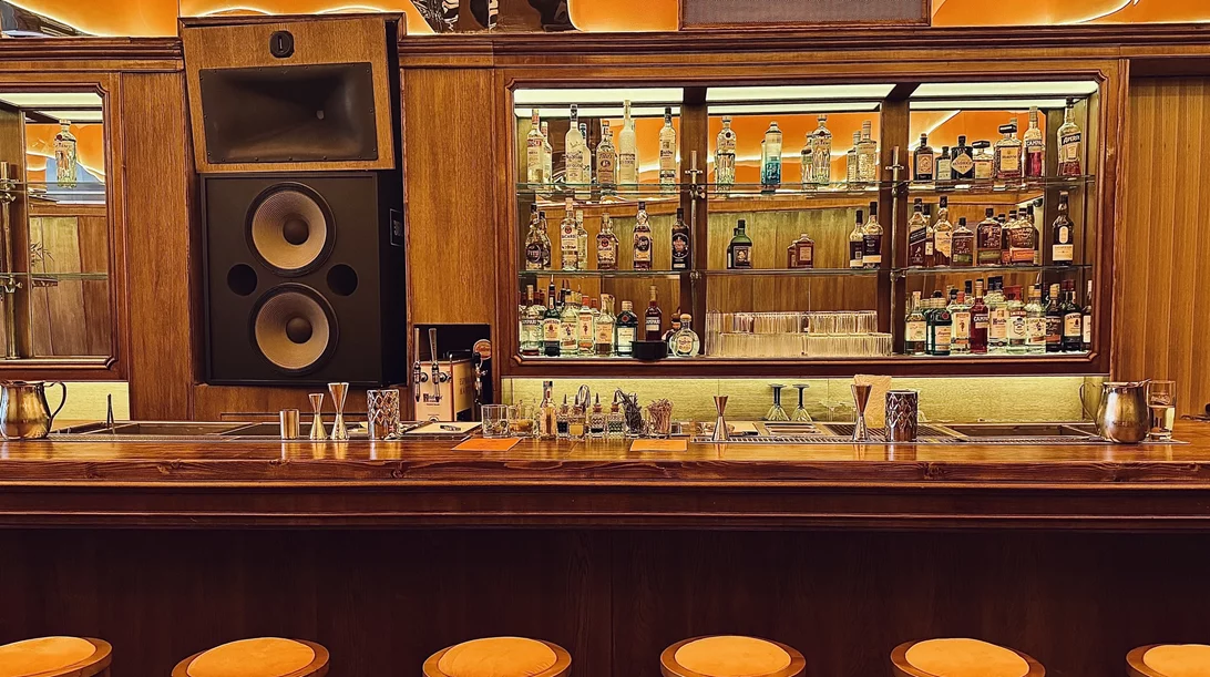 Ένα Τέλειον μπαρ μόλις άνοιξε στην Κυψέλη