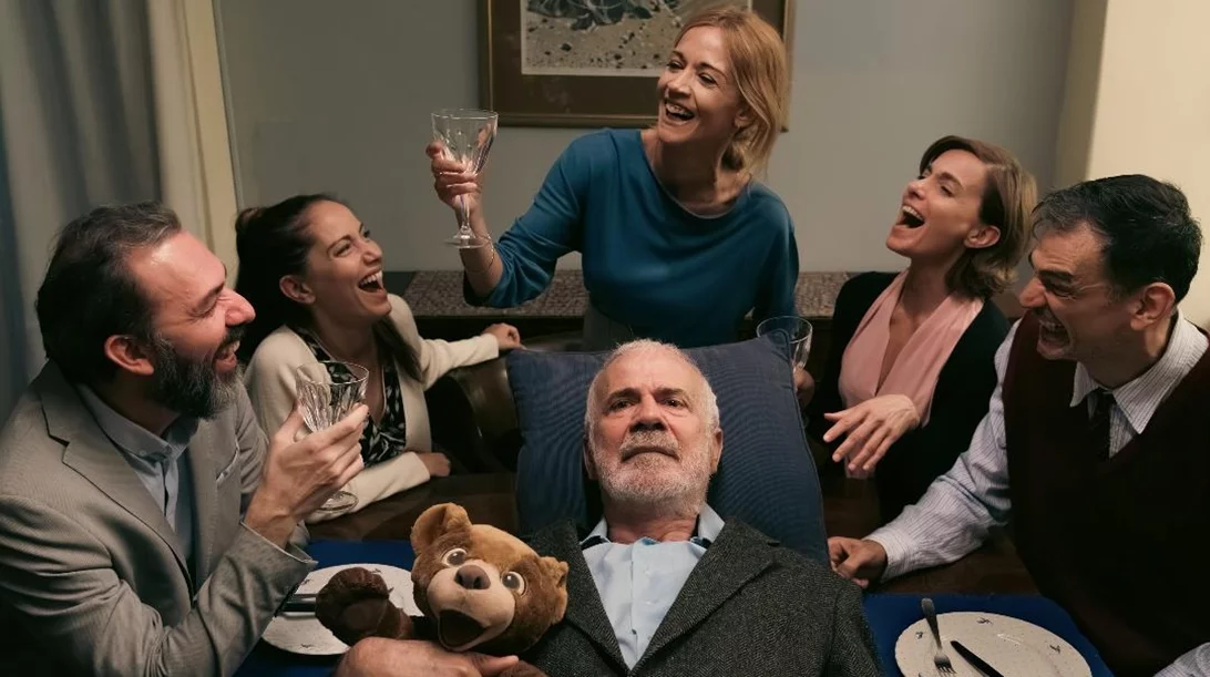 "Ο πατέρας" του Φλoριάν Ζελέρ κάνει πρεμιέρα στο Σύγχρονο Θέατρο