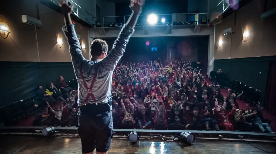 Παγκόσμια Ημέρα Θεάτρου για Παιδιά: Γιορτάζουμε τη μαγεία της σκηνής