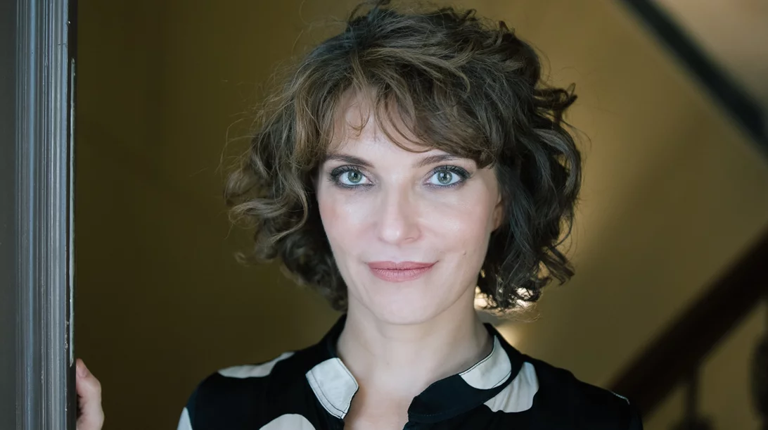 Για την Έρι Κύργια αξίζει να υπερηφανευόμαστε για τη σύγχρονη ελληνική δραματουργία