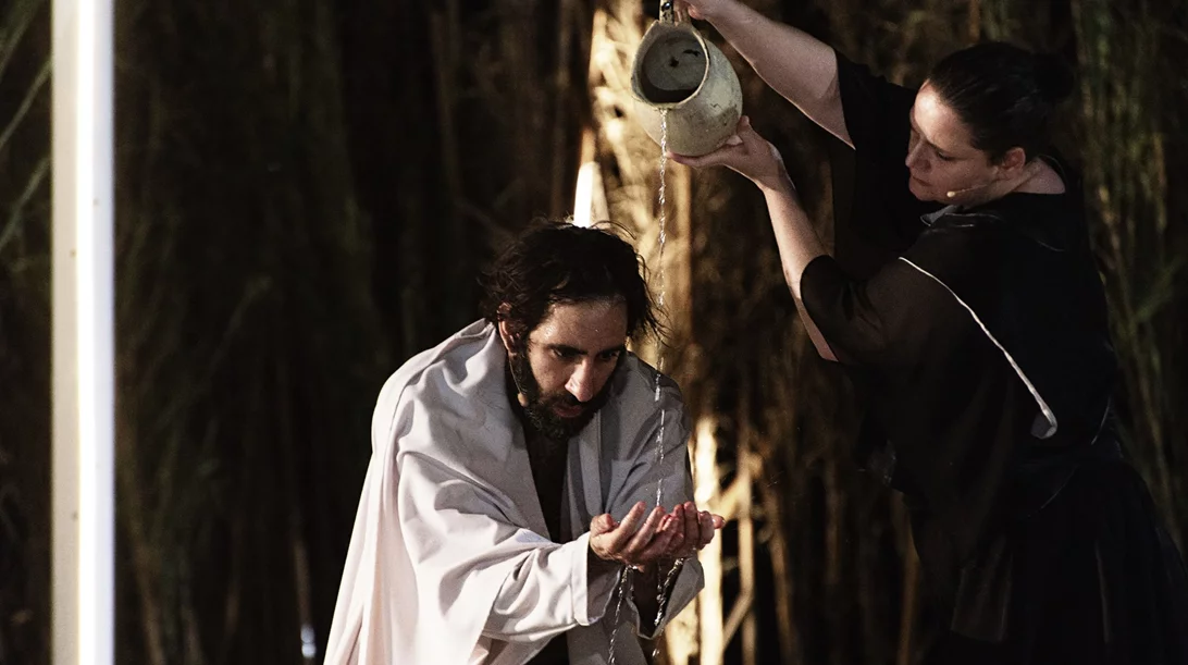 Για τον Χάρη Φραγκούλη, η τέχνη είναι η μόνη αντίσταση απέναντι στον ακραίο ναρκισσισμό