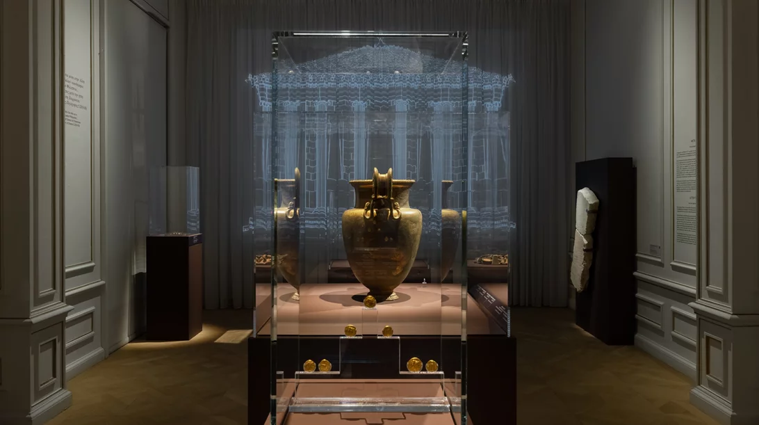 Τελευταίες μέρες με την έκθεση "Χαιρώνεια" του Μουσείου Κυκλαδικής Τέχνης