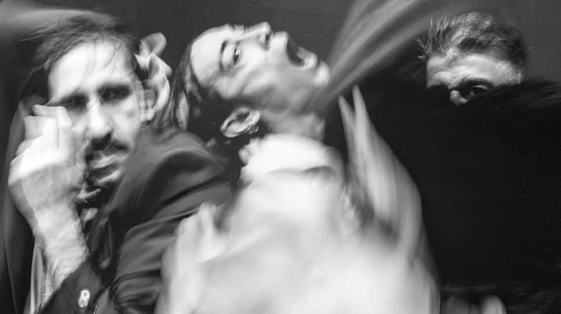 "Χορός του θανάτου" με τελετουργικό χαρακτήρα από τον Γιάννη Χουβαρδά