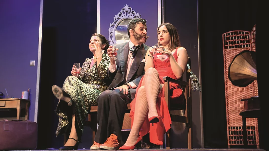 Ο "Μπογιατζής" συνεχίζει ακάθεκτος