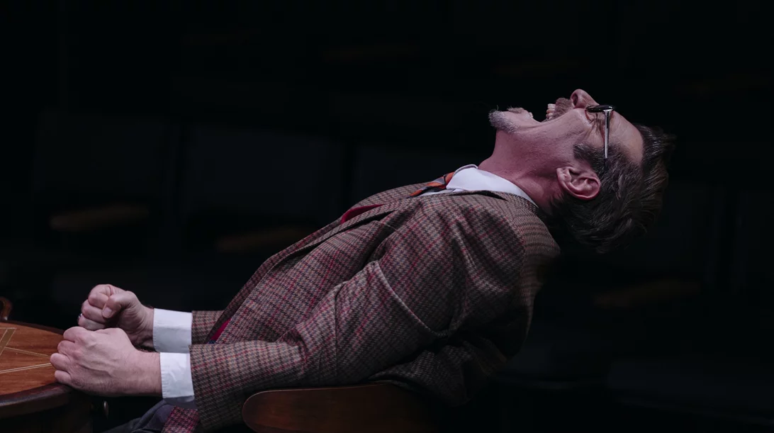 "Frankenstein & Eliza": Πρώτες φωτογραφίες από την παράσταση του Πορεία