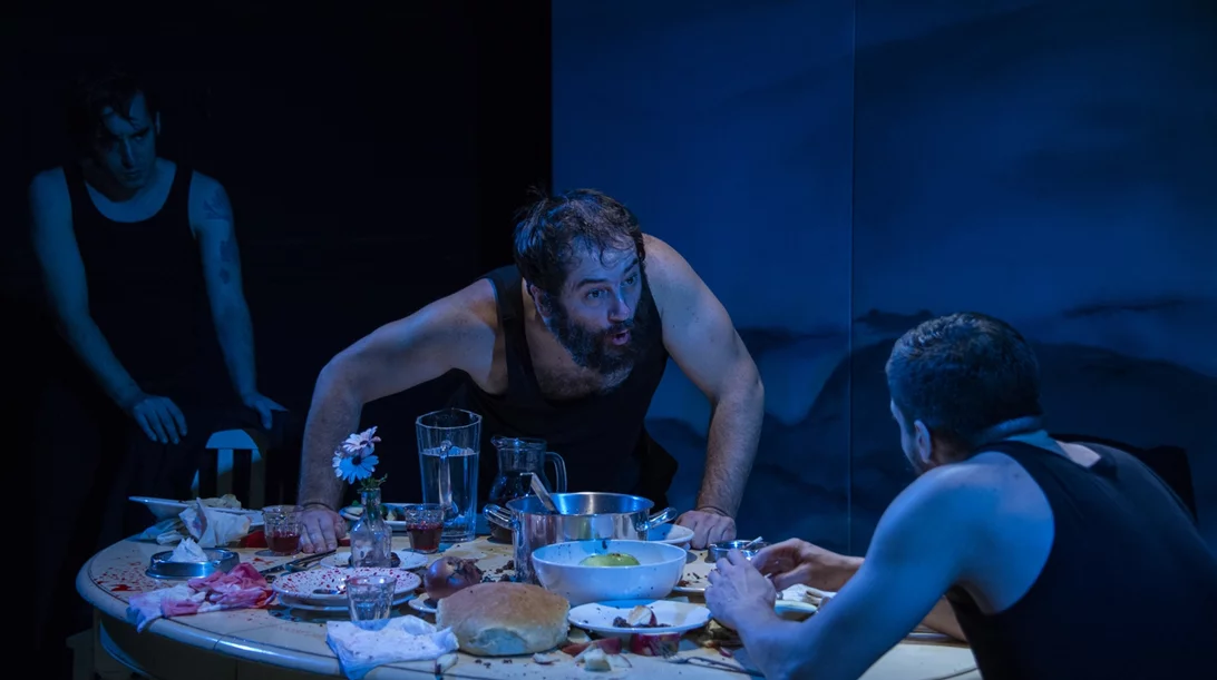 Τρίτη χρονιά παραστάσεων για το "…καλά, εσύ σκοτώθηκες νωρίς"