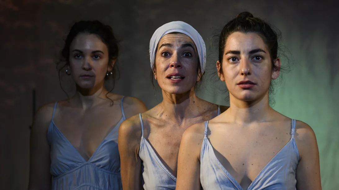 Τελευταίες παραστάσεις για το "Κάποια στιγμή θα μάθετε ποιος είμαι"